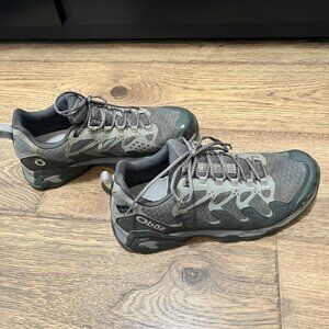 OBOZ Womens Size 9.5 Low Trail Hiking Shoes Waterproof Grey B DRY
